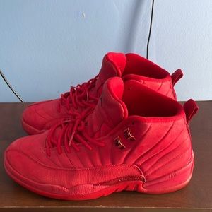 Jordan 12 gym red